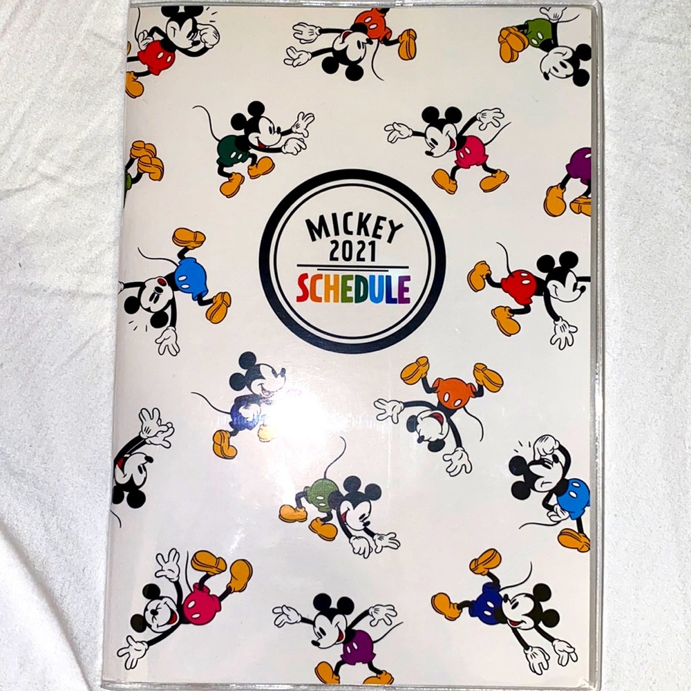 Rare Disney Schedule Book💖